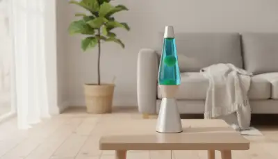 Hypnotische Eleganz: Die Farbige Lava-Lampe Spaceship als Statement für Ihr Zuhause